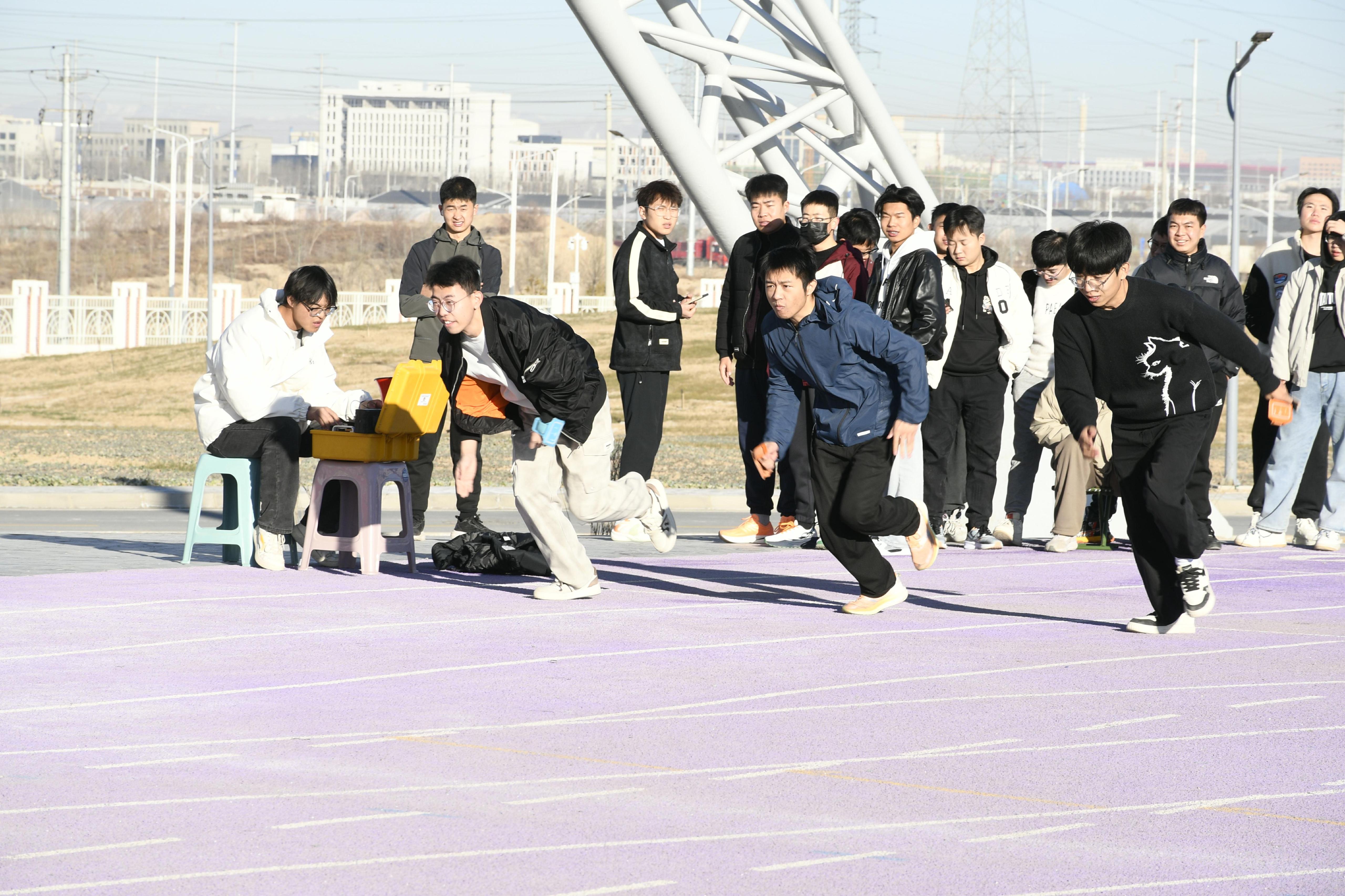 兰州工业学院圆满完成全校16000余名学生国家体质健康检测工作