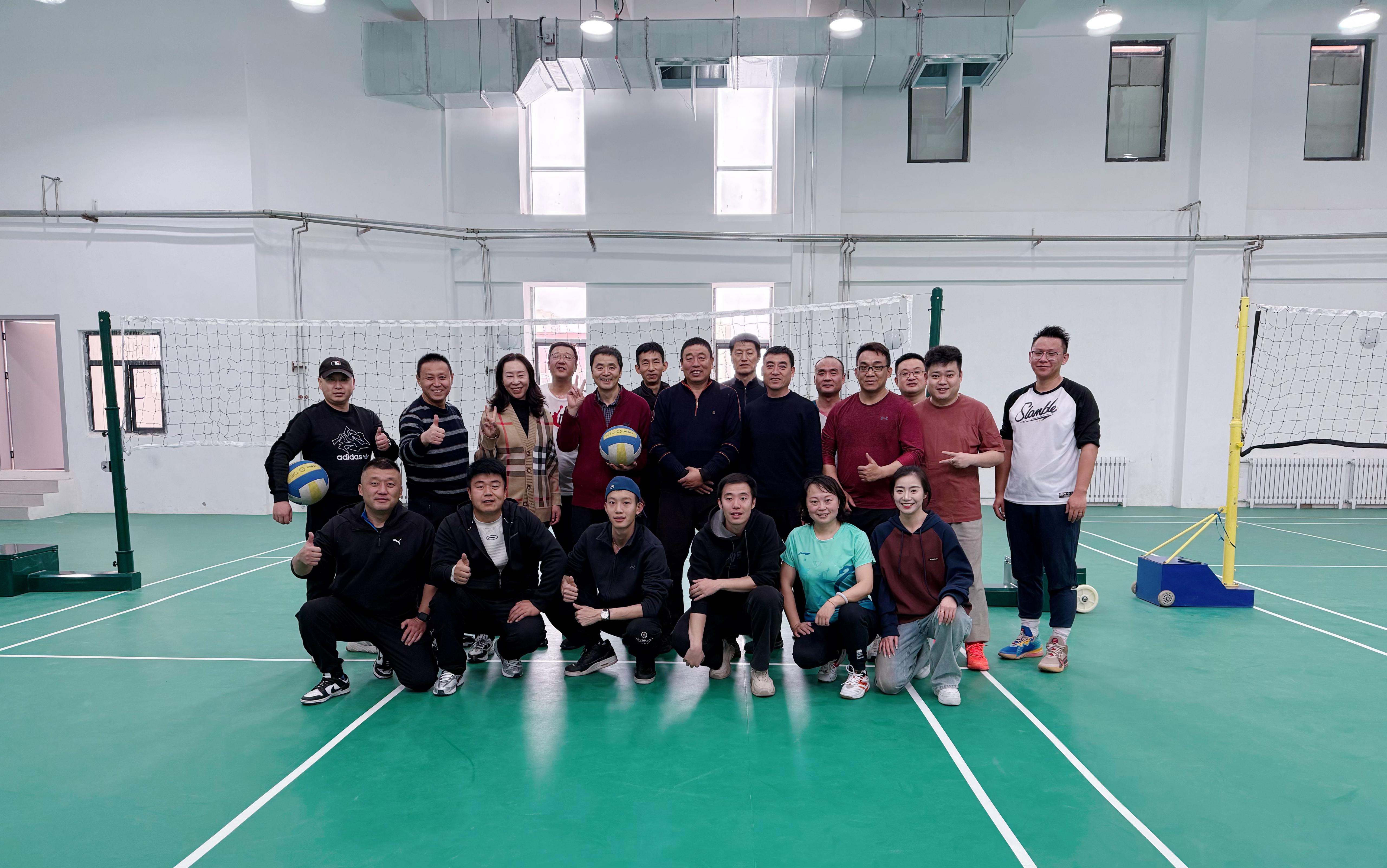 体育部分工会举办“气排球小组联谊赛”