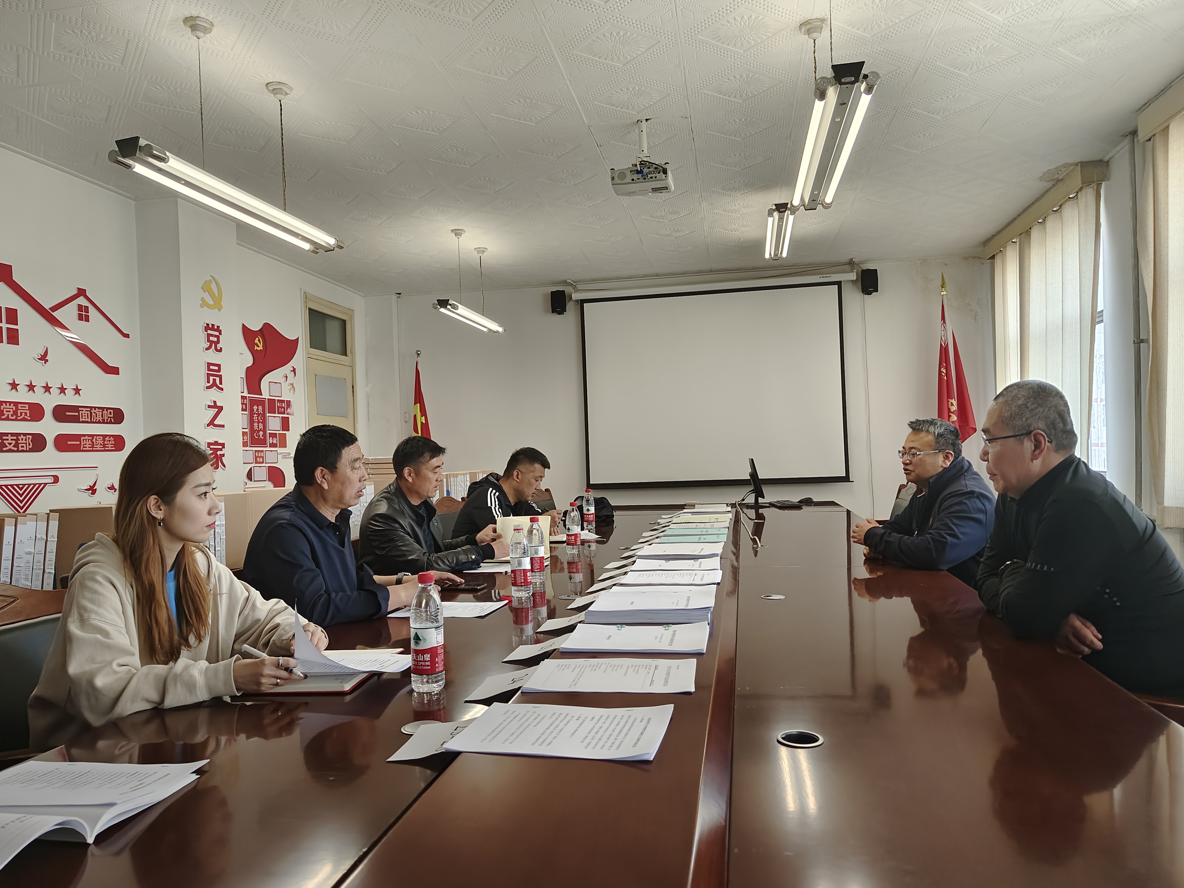 体育部赴基础学科部观摩学习